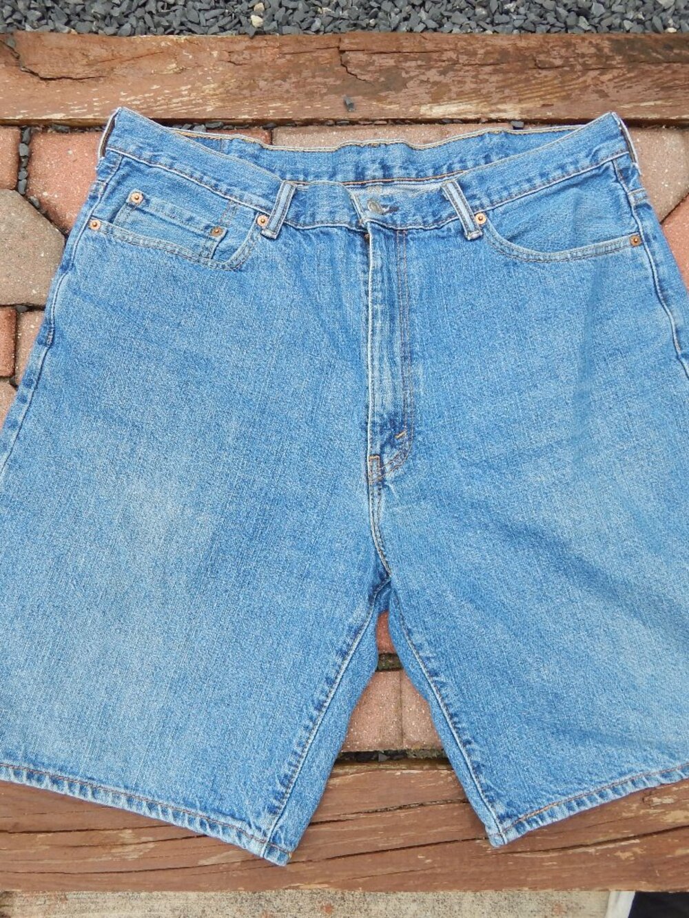 Levis Strauss 550 Mens Jean Shorts Size 40 Y2K Denim Shorts